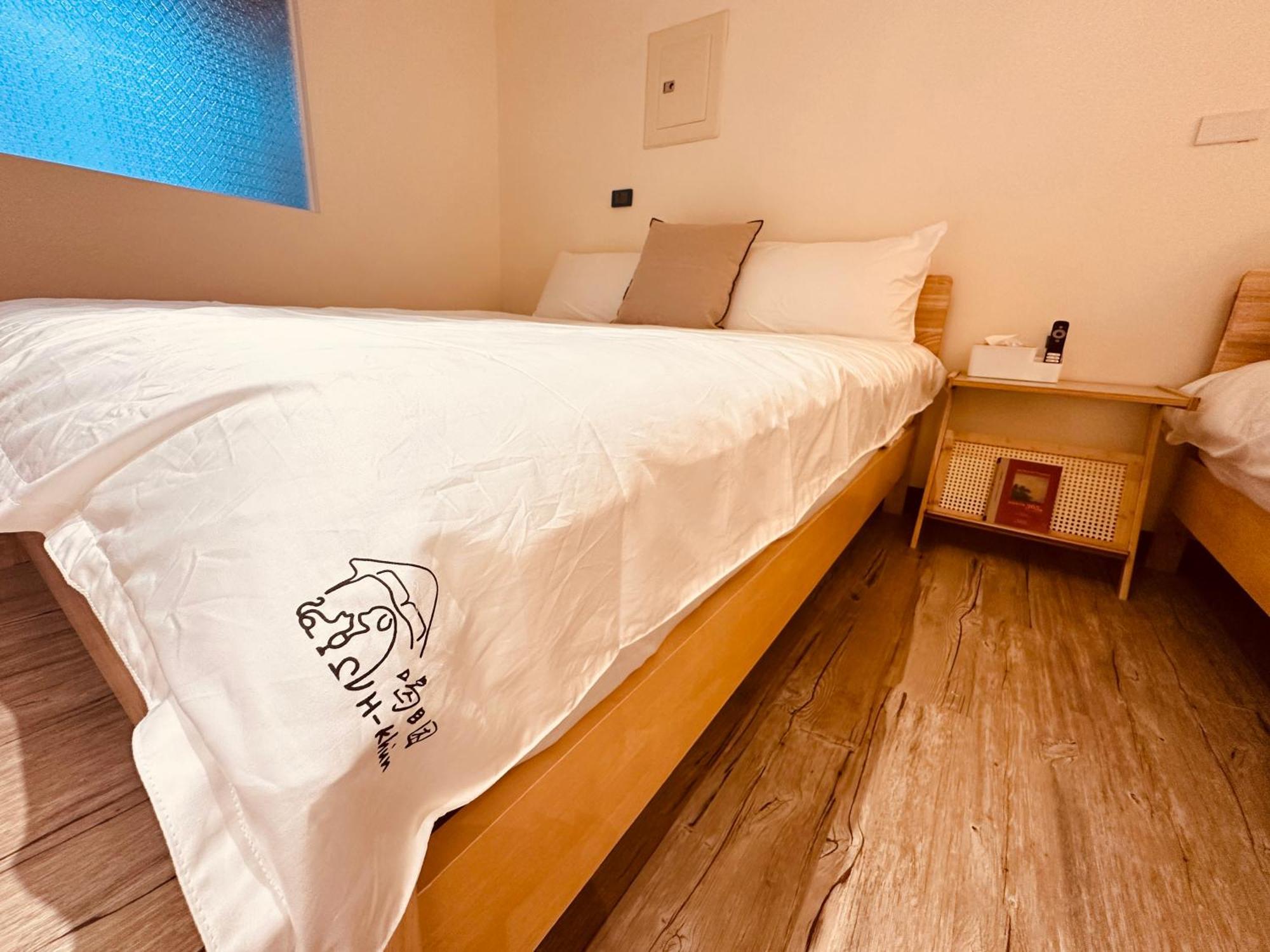 H-Khun Apartment Donggang Exterior photo
